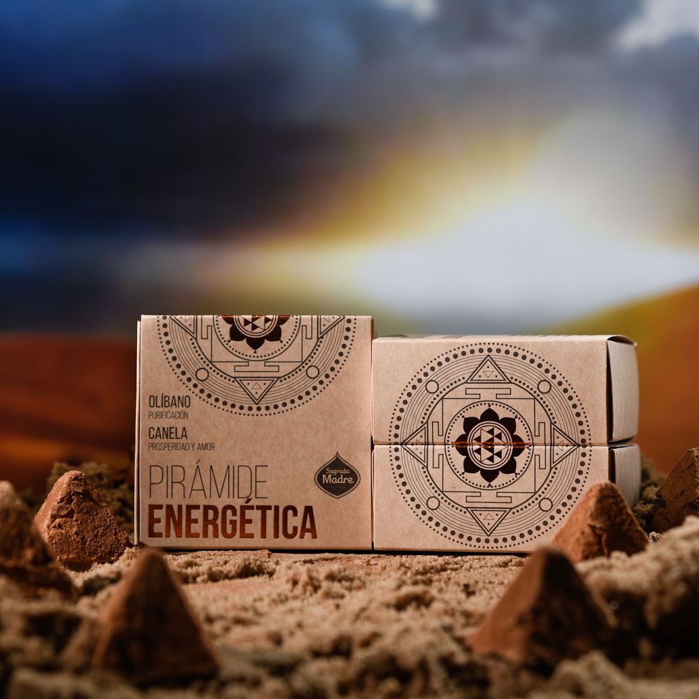 Pirâmide Energética de Olíbano e Canela | Sagrada Madre