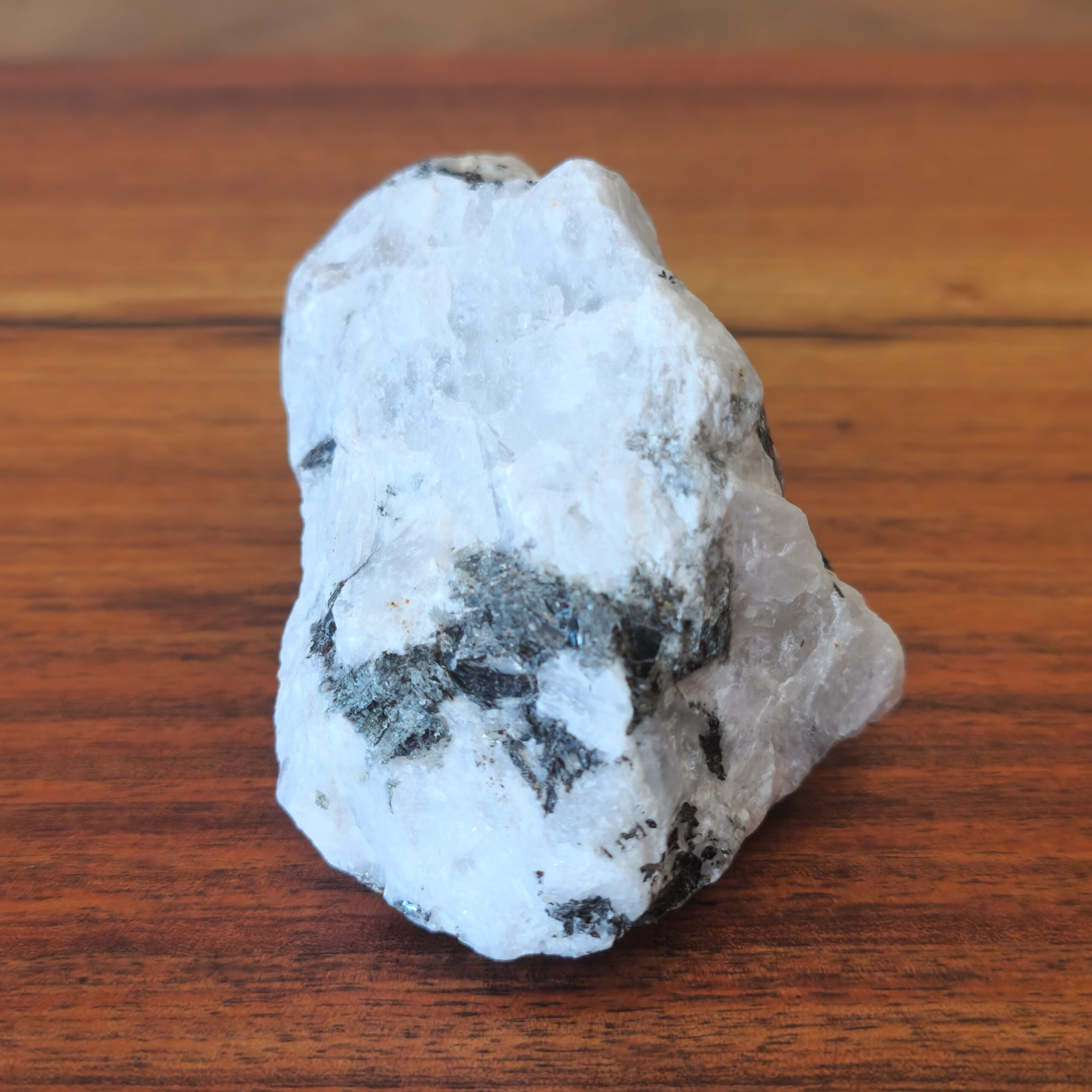 Pedra da Lua em Bruto