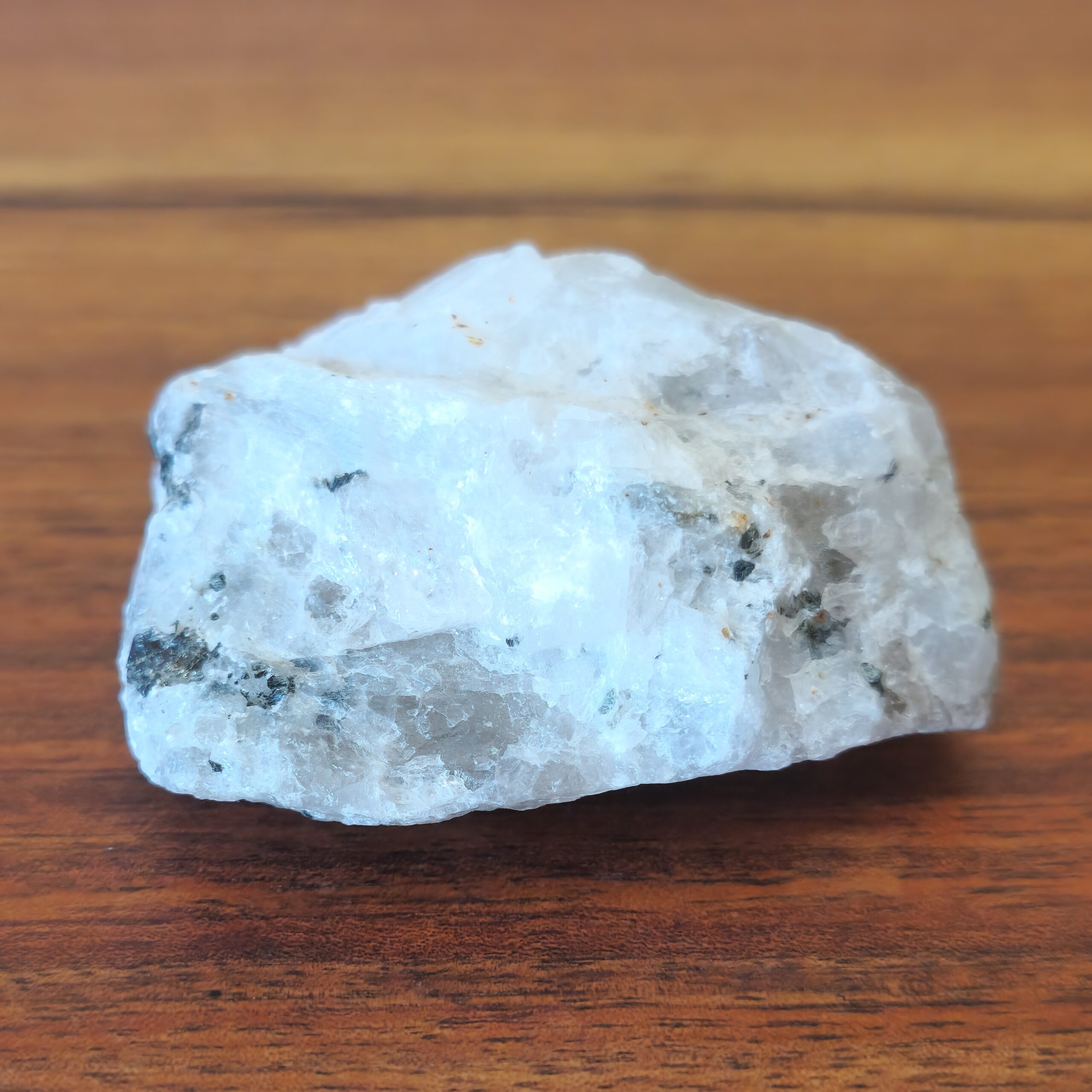 Pedra da Lua em Bruto